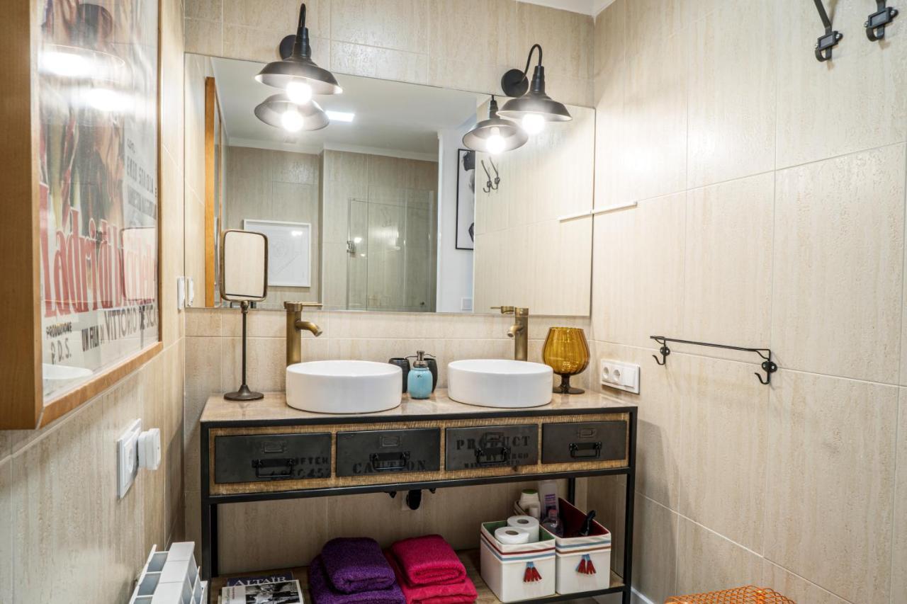 Deluxe Rue Boheme Apartment Plasencia Exterior photo